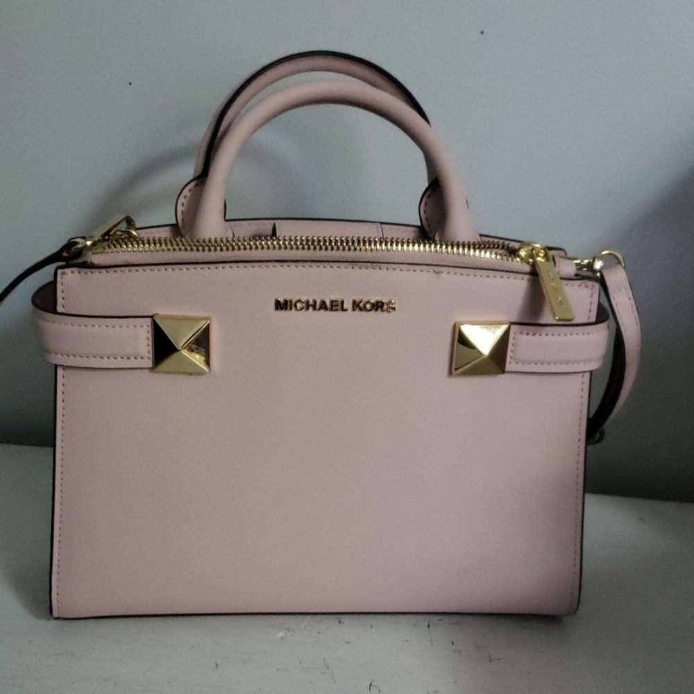 Pink Michael Kors crossbody EUC✨